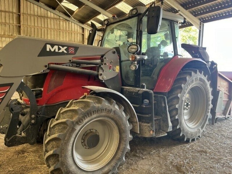 Traktor typu Massey Ferguson TRACTEUR MF 6713 S, Gebrauchtmaschine v PONTIVY (Obrázek 1)