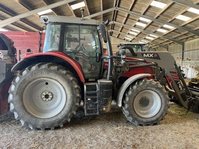 Traktor of the type Massey Ferguson TRACTEUR MF 6713 S, Gebrauchtmaschine in PONTIVY (Picture 2)