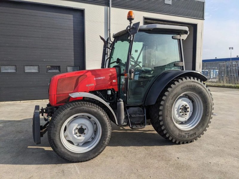 Traktor Türe ait Massey Ferguson Tractor MF 2430 ST, Gebrauchtmaschine içinde Groningen (resim 1)