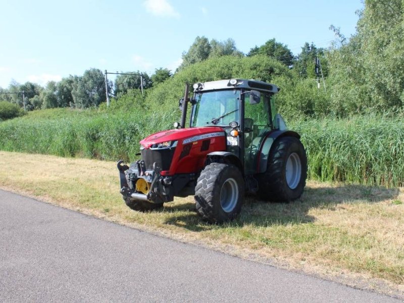 Traktor del tipo Massey Ferguson WF3710 Effici&euml;nt, Gebrauchtmaschine en Geldermalsen (Imagen 1)