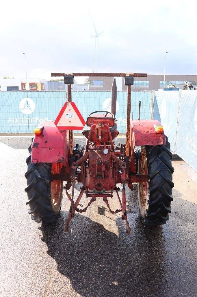 Traktor typu McCormick 423, Gebrauchtmaschine w Antwerpen (Zdjęcie 4)