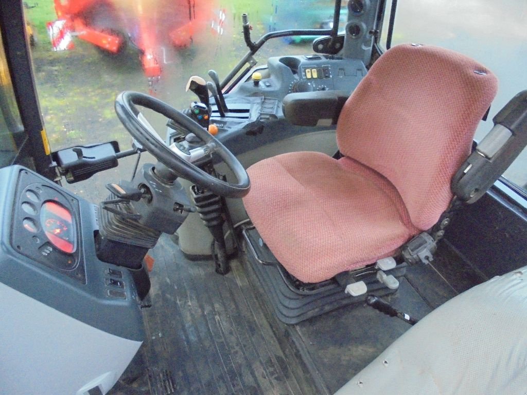 Traktor of the type McCormick CX95, Gebrauchtmaschine in AUTHON (Picture 8)