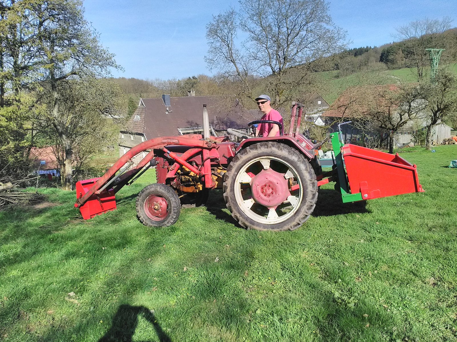 Traktor tip McCormick D 320, Gebrauchtmaschine in Wolfhagen (Poză 2)