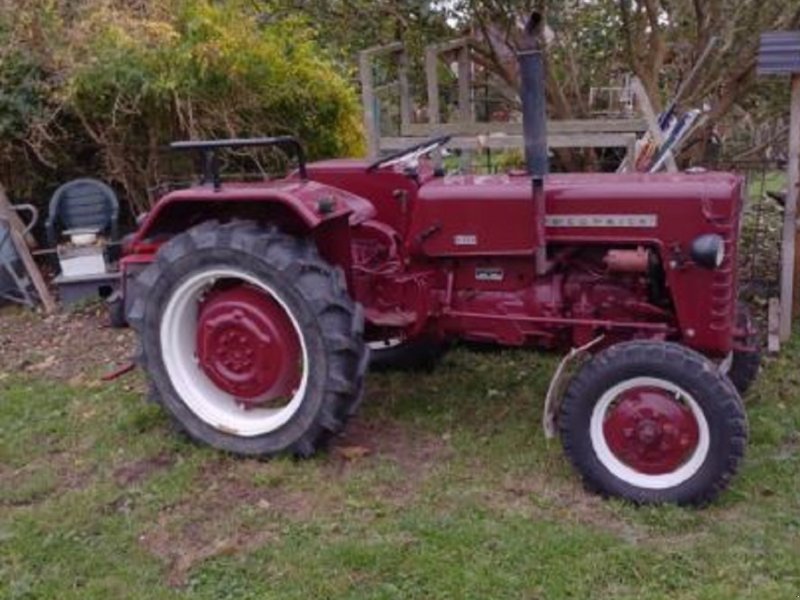 Traktor van het type McCormick D 324, Gebrauchtmaschine in Dägeling (Foto 1)