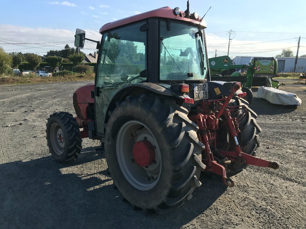 Traktor типа McCormick F 95 XL . DESTOCKAGE, Gebrauchtmaschine в UZERCHE (Фотография 4)