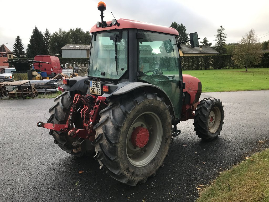 Traktor tip McCormick F 95 XL, Gebrauchtmaschine in UZERCHE (Poză 3)