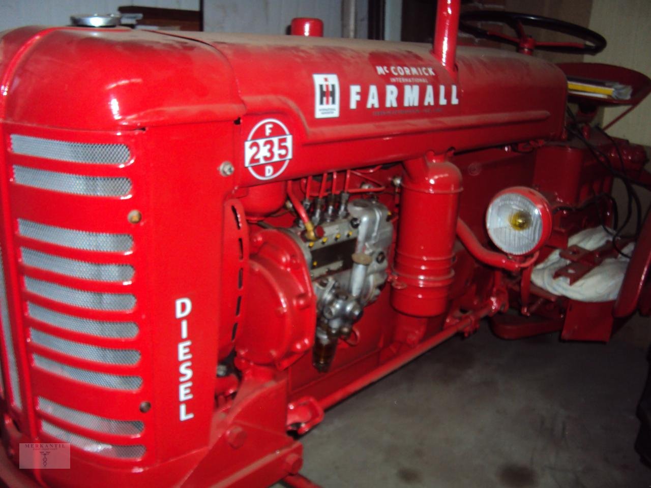 Traktor van het type McCormick Farmall F-235 D, Gebrauchtmaschine in Pragsdorf (Foto 1)