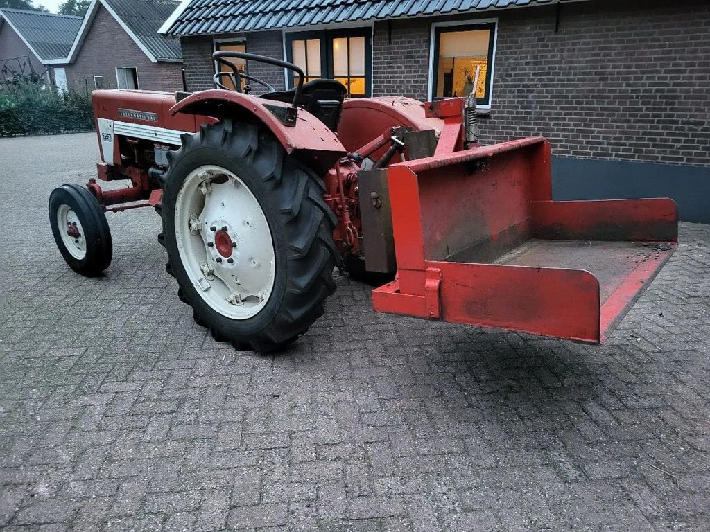 Traktor typu McCormick Lepels-grondbak-sleep-bloter 353, Gebrauchtmaschine w Lunteren (Zdjęcie 9)