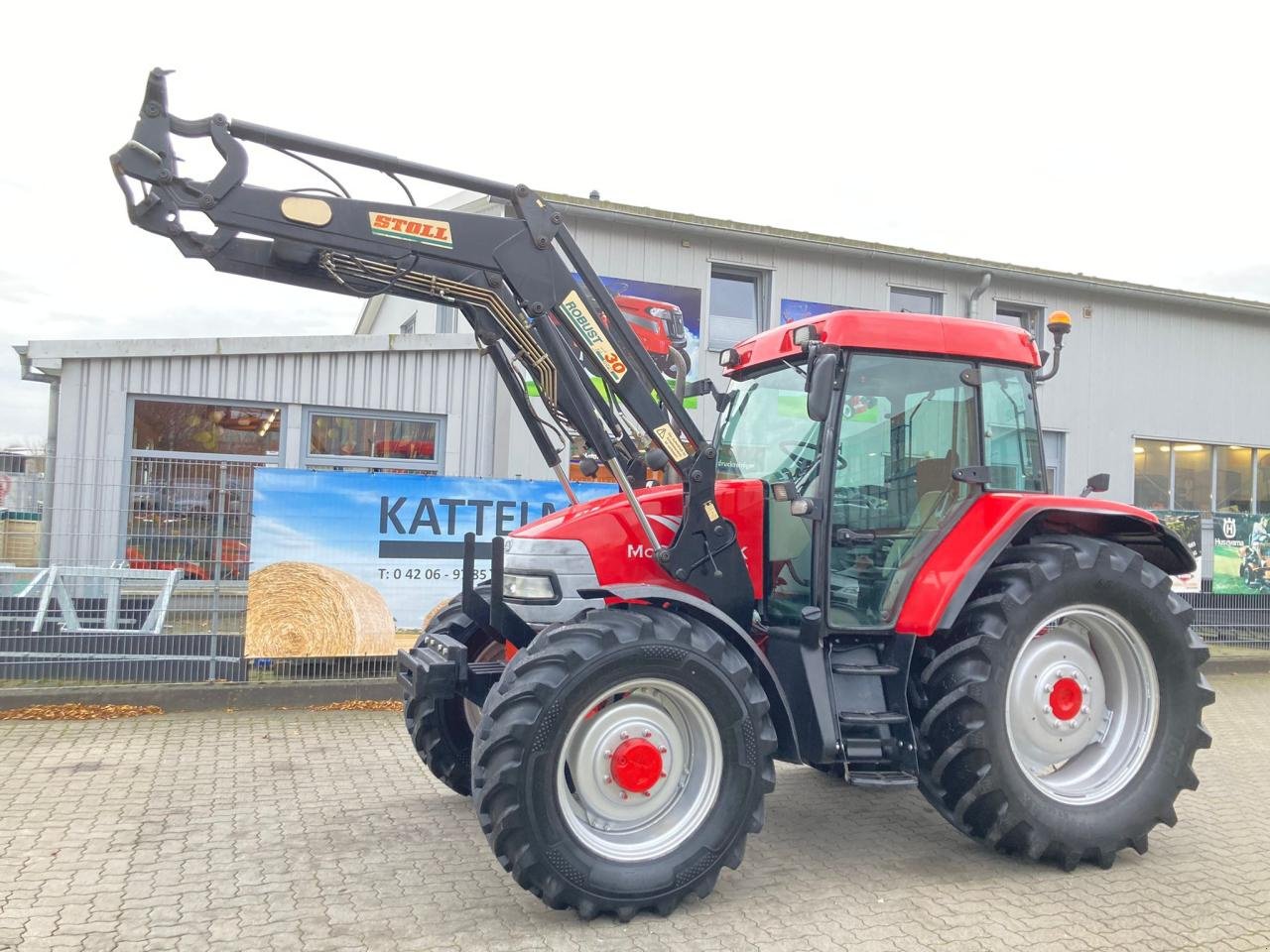 Traktor van het type McCormick MC 100, Gebrauchtmaschine in Stuhr (Foto 2)