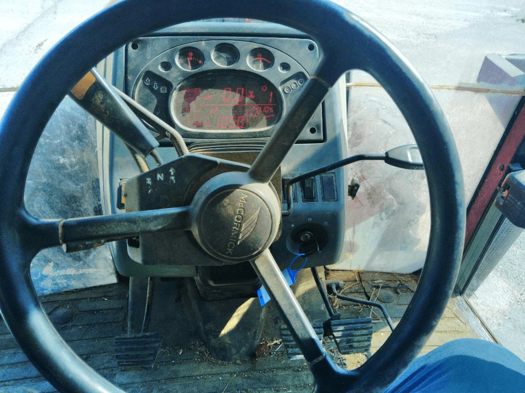 Traktor типа McCormick MTX 120, Gebrauchtmaschine в Chauvoncourt (Фотография 9)