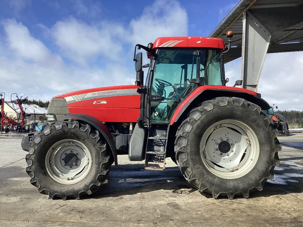 Traktor des Typs McCormick MTX 120, Gebrauchtmaschine in AUMONT AUBRAC (Bild 2)