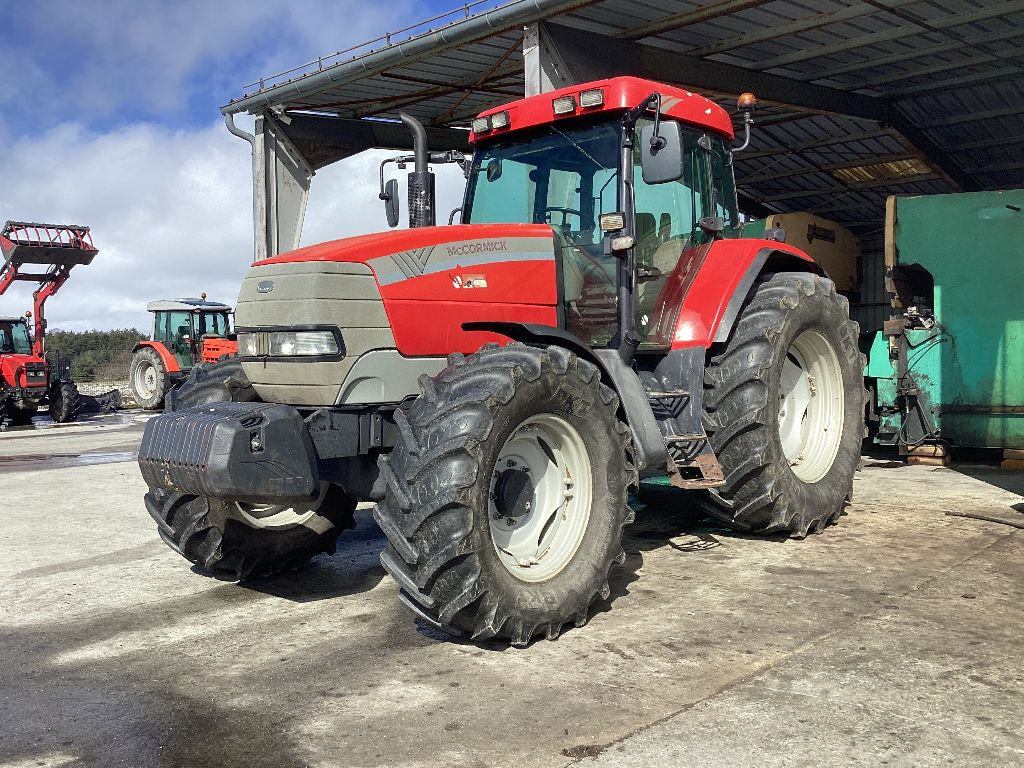 Traktor от тип McCormick MTX 120, Gebrauchtmaschine в AUMONT AUBRAC (Снимка 1)