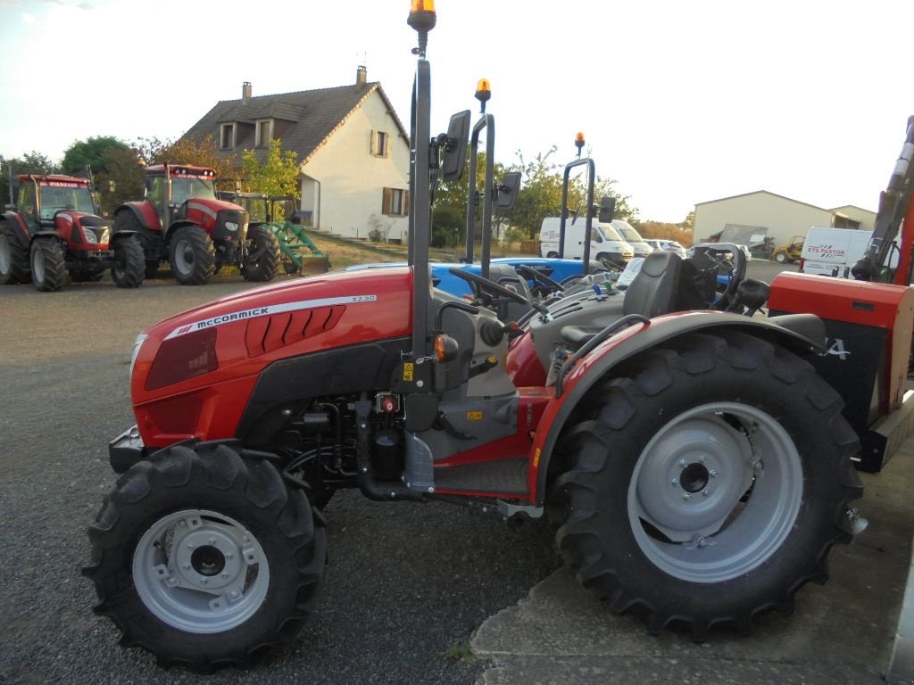 Traktor typu McCormick X2-55, Gebrauchtmaschine w AUTHON (Zdjęcie 2)