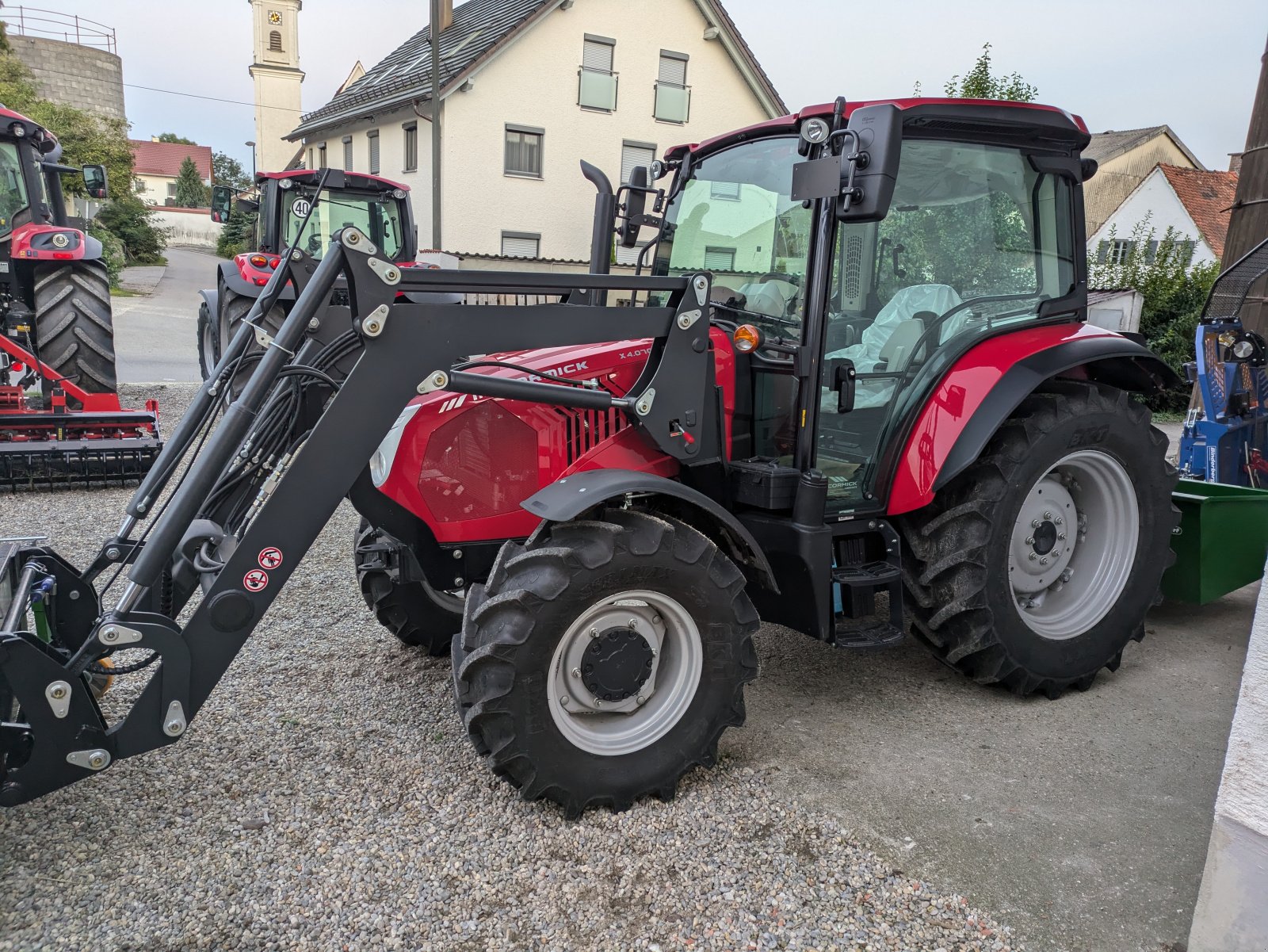 Traktor typu McCormick X4.070, Neumaschine v Inchenhofen - Sainbach (Obrázek 1)