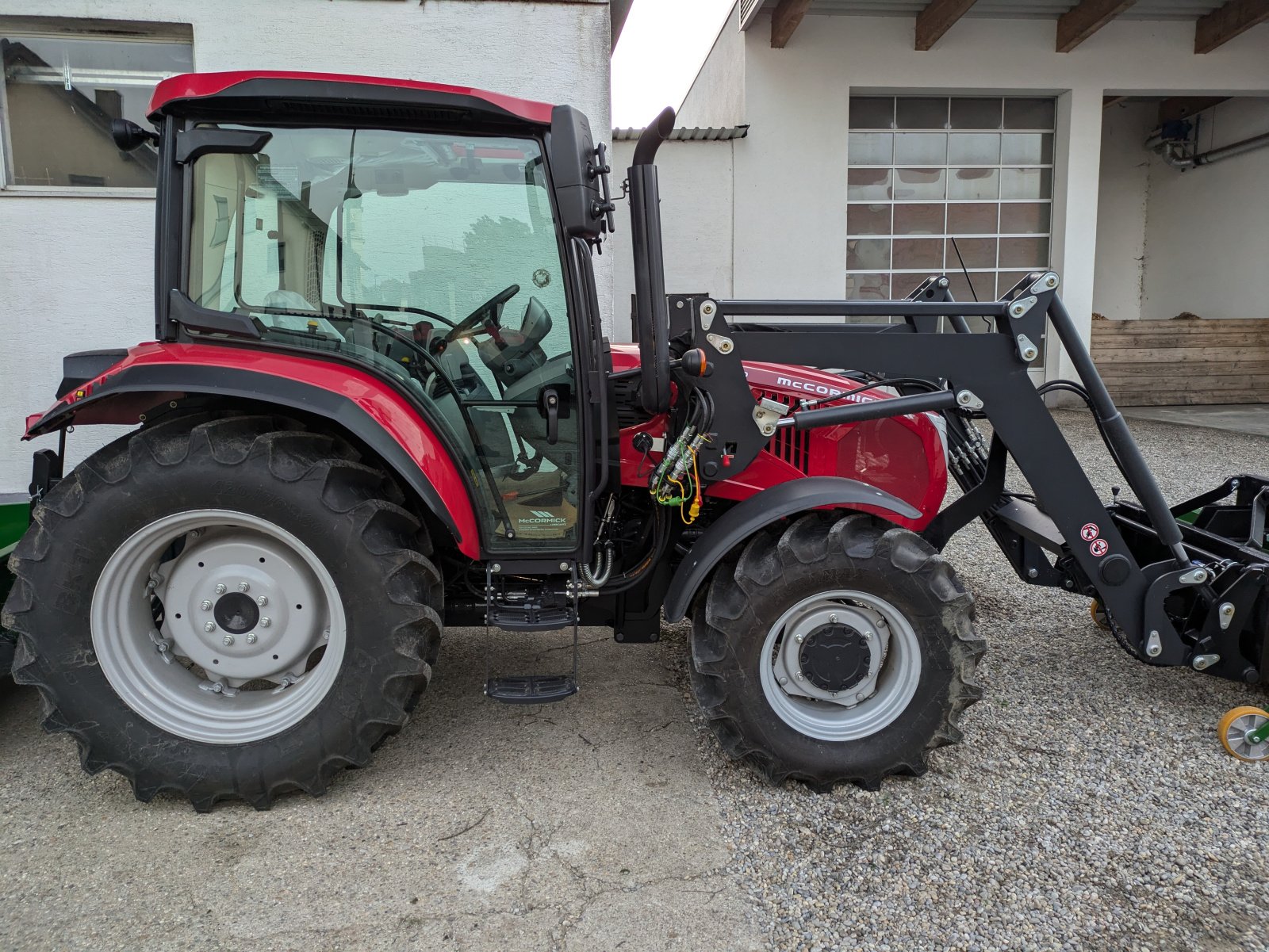 Traktor του τύπου McCormick X4.070, Neumaschine σε Inchenhofen - Sainbach (Φωτογραφία 3)