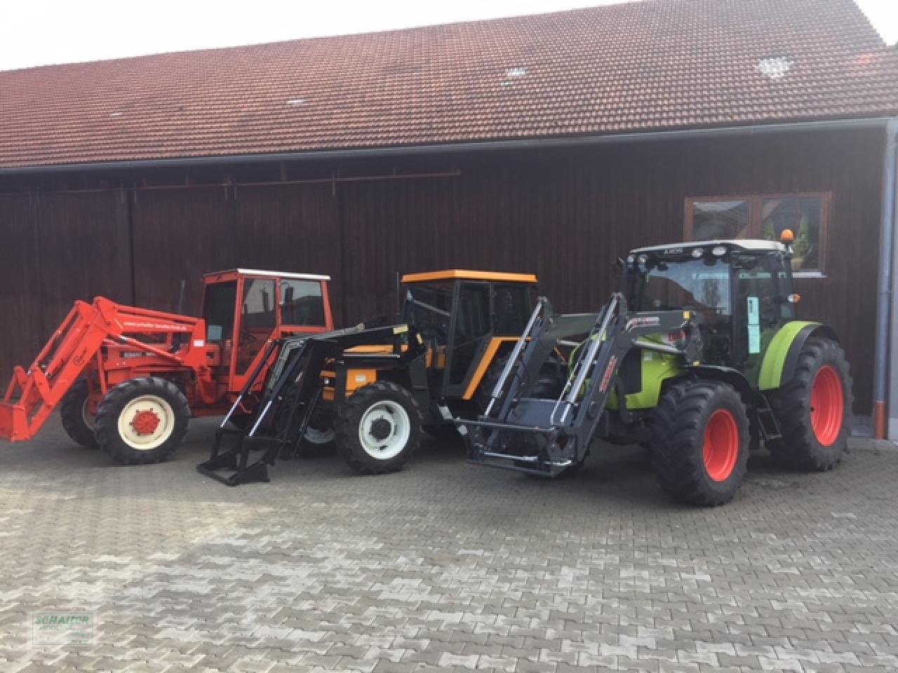 Traktor typu McCormick X4.080 mit Frontlader, Klima, Akion Powershuttle kostenlos!, Neumaschine w Geiselhöring (Zdjęcie 17)