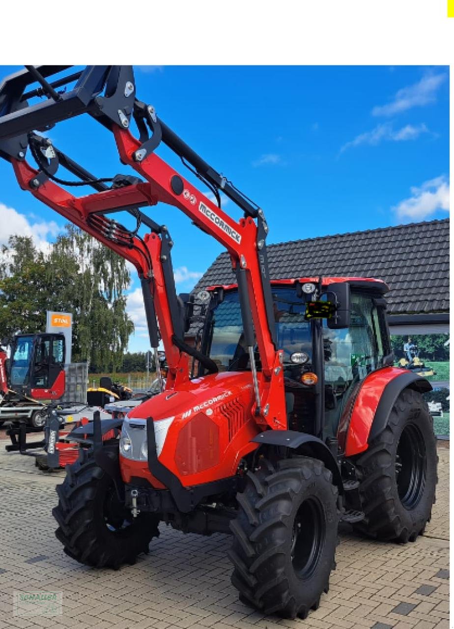 Traktor of the type McCormick X4.080 mit Frontlader, Klima, Akion Powershuttle kostenlos!, Neumaschine in Geiselhöring (Picture 1)