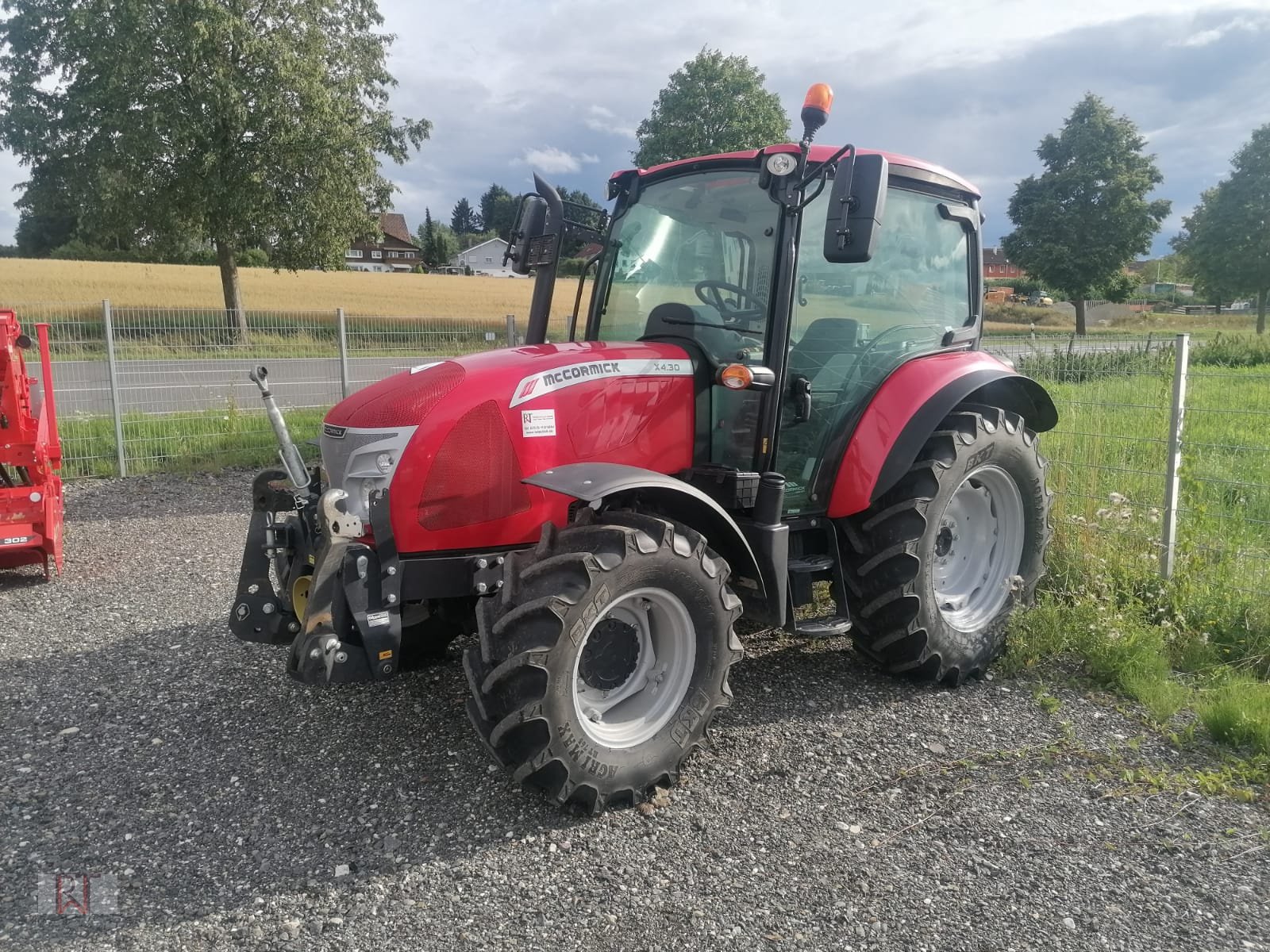 Traktor типа McCormick X4.30, Gebrauchtmaschine в Meßkirch (Фотография 1)
