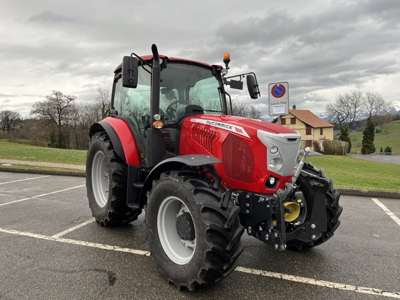 Traktor типа McCormick X5.100, Ausstellungsmaschine в Helgisried (Фотография 1)