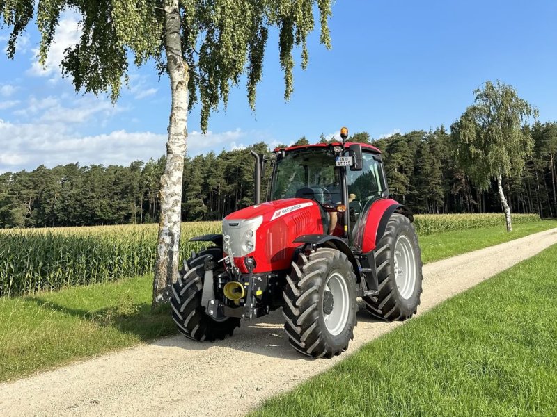 Traktor van het type McCormick X5.110, Neumaschine in Oberweidelham