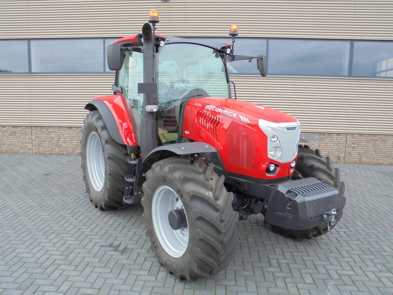 Traktor du type McCormick x6-414, Gebrauchtmaschine en Houten (Photo 11)