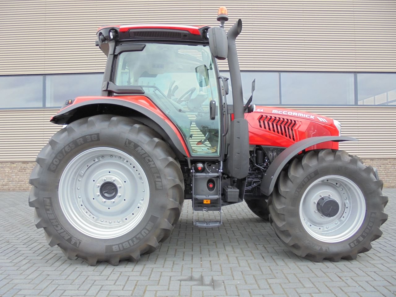 Traktor du type McCormick x6-414, Gebrauchtmaschine en Houten (Photo 9)