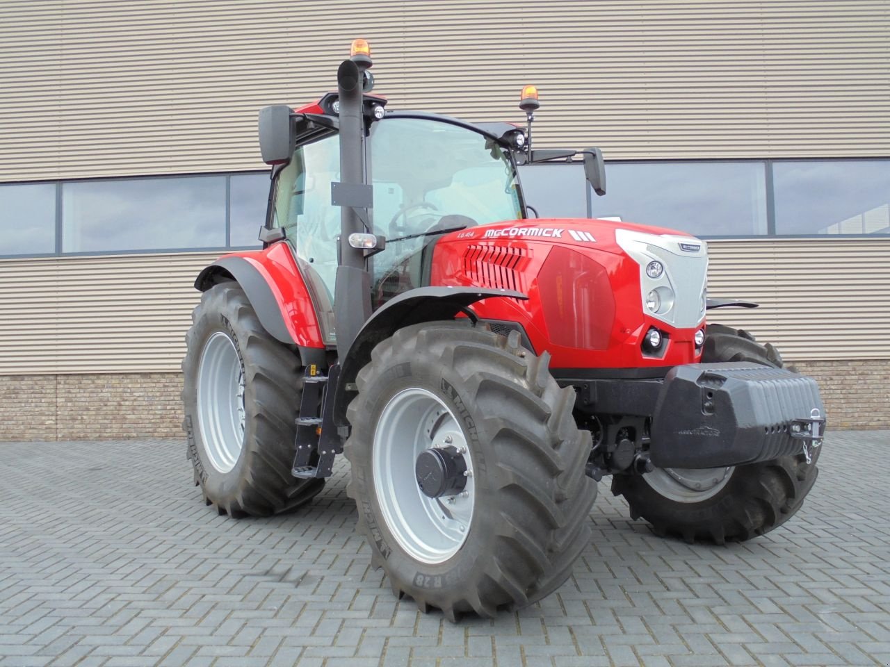 Traktor du type McCormick x6-414, Gebrauchtmaschine en Houten (Photo 10)