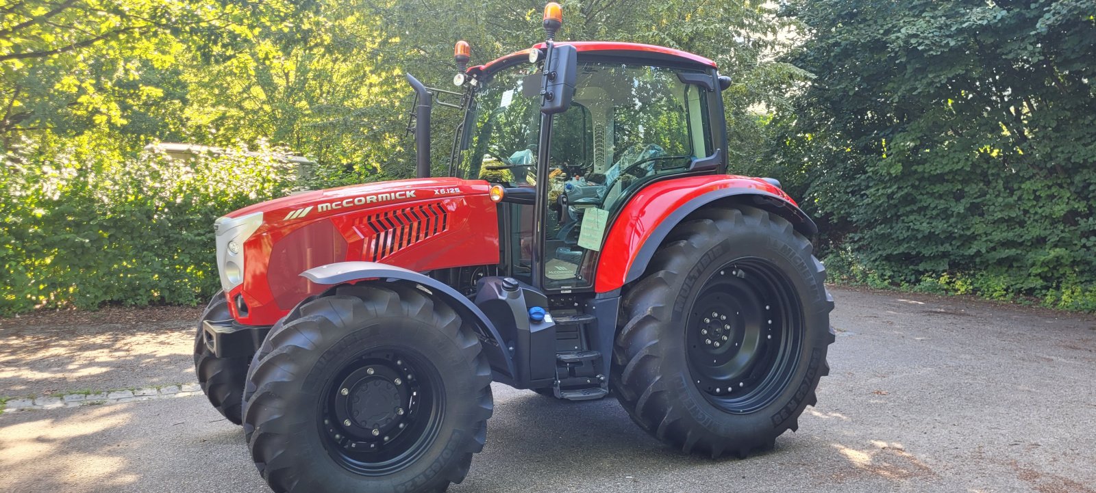 Traktor del tipo McCormick X6.125, Neumaschine en Schwindegg (Imagen 5)