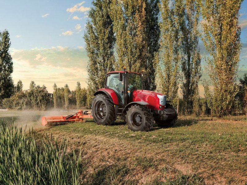 Traktor of the type McCormick X6.135 Xtrashift, Gebrauchtmaschine in Oberweidelham (Picture 1)