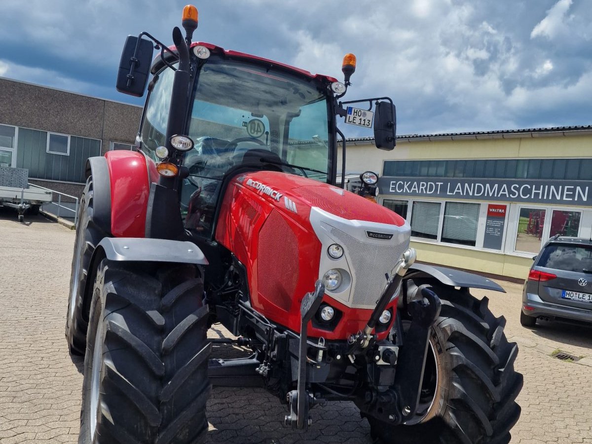 Traktor of the type McCormick X6.135, Neumaschine in Konradsreuth (Picture 4)