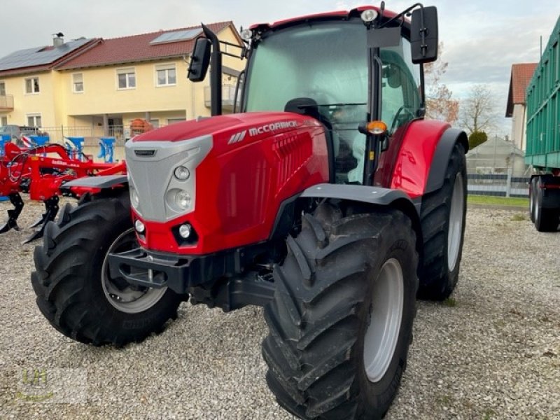 Traktor от тип McCormick X6.135, Neumaschine в Aresing (Снимка 1)