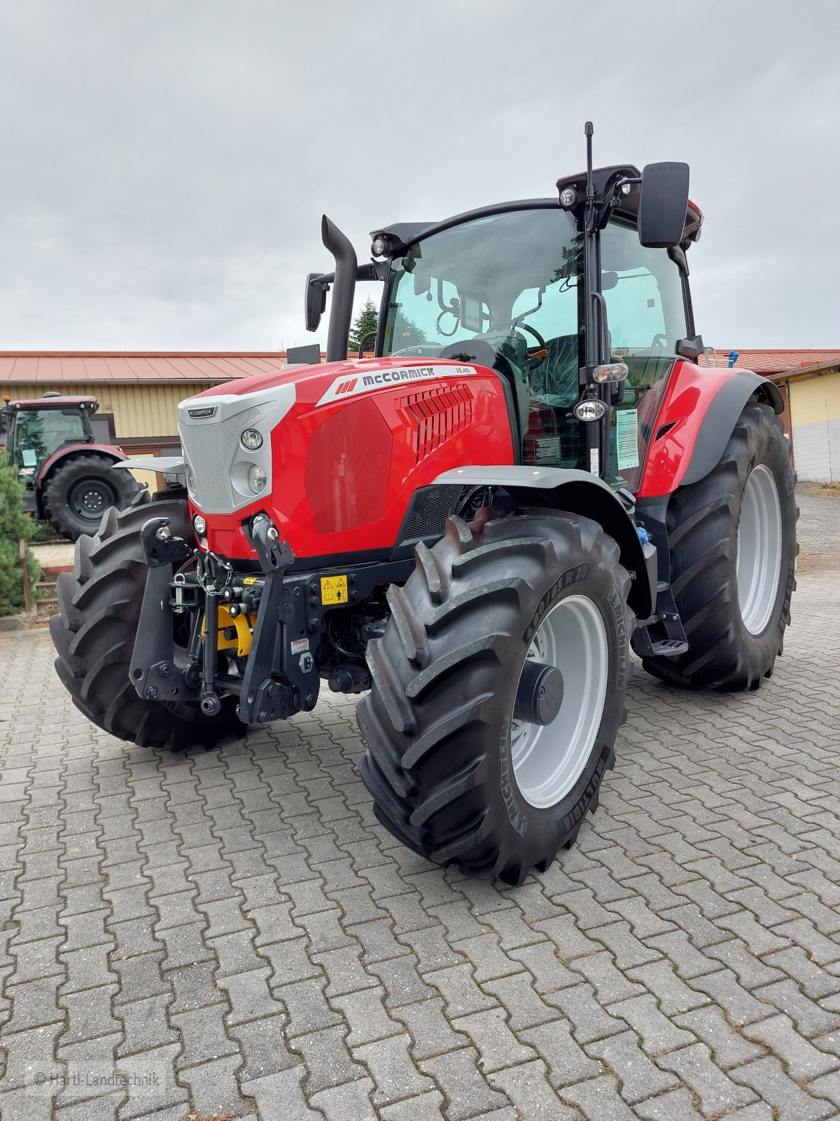 Traktor Türe ait McCormick X6.415, Neumaschine içinde Ortenburg (resim 1)