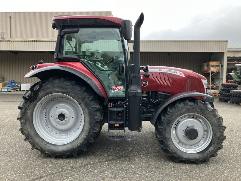 Traktor tip McCormick X6.440, Gebrauchtmaschine in Schaffhausen (Poză 2)