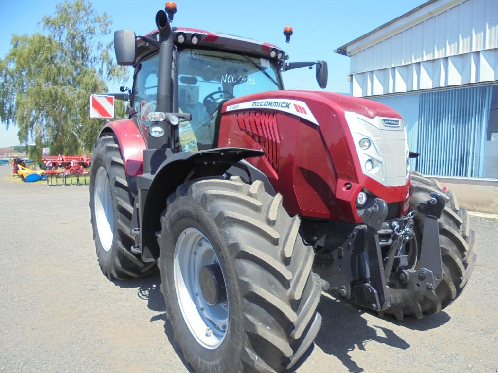 Traktor du type McCormick X7-620M, Gebrauchtmaschine en AUTHON (Photo 3)