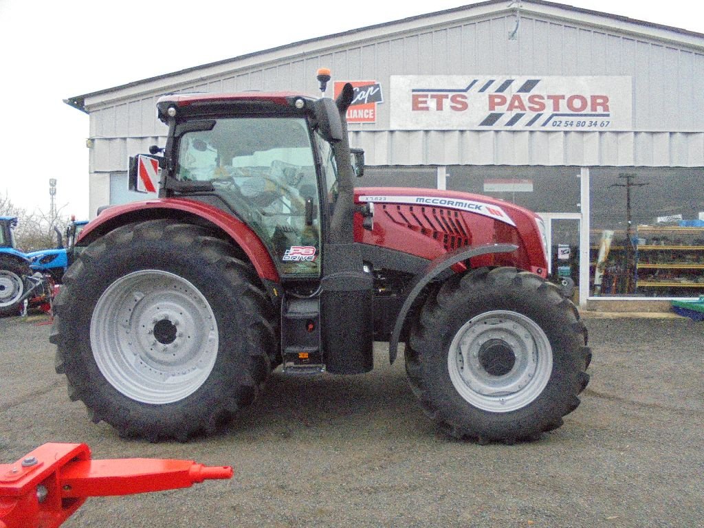 Traktor van het type McCormick X7-623M, Gebrauchtmaschine in AUTHON (Foto 1)