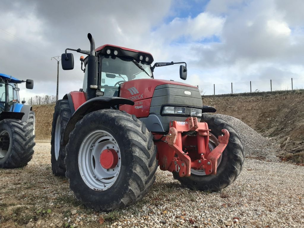 Traktor del tipo McCormick XTX 185, Gebrauchtmaschine In NANTILLOIS (Immagine 4)