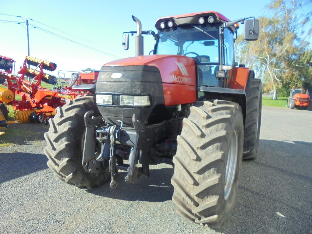 Traktor van het type McCormick XTX 185, Gebrauchtmaschine in AUTHON (Foto 3)