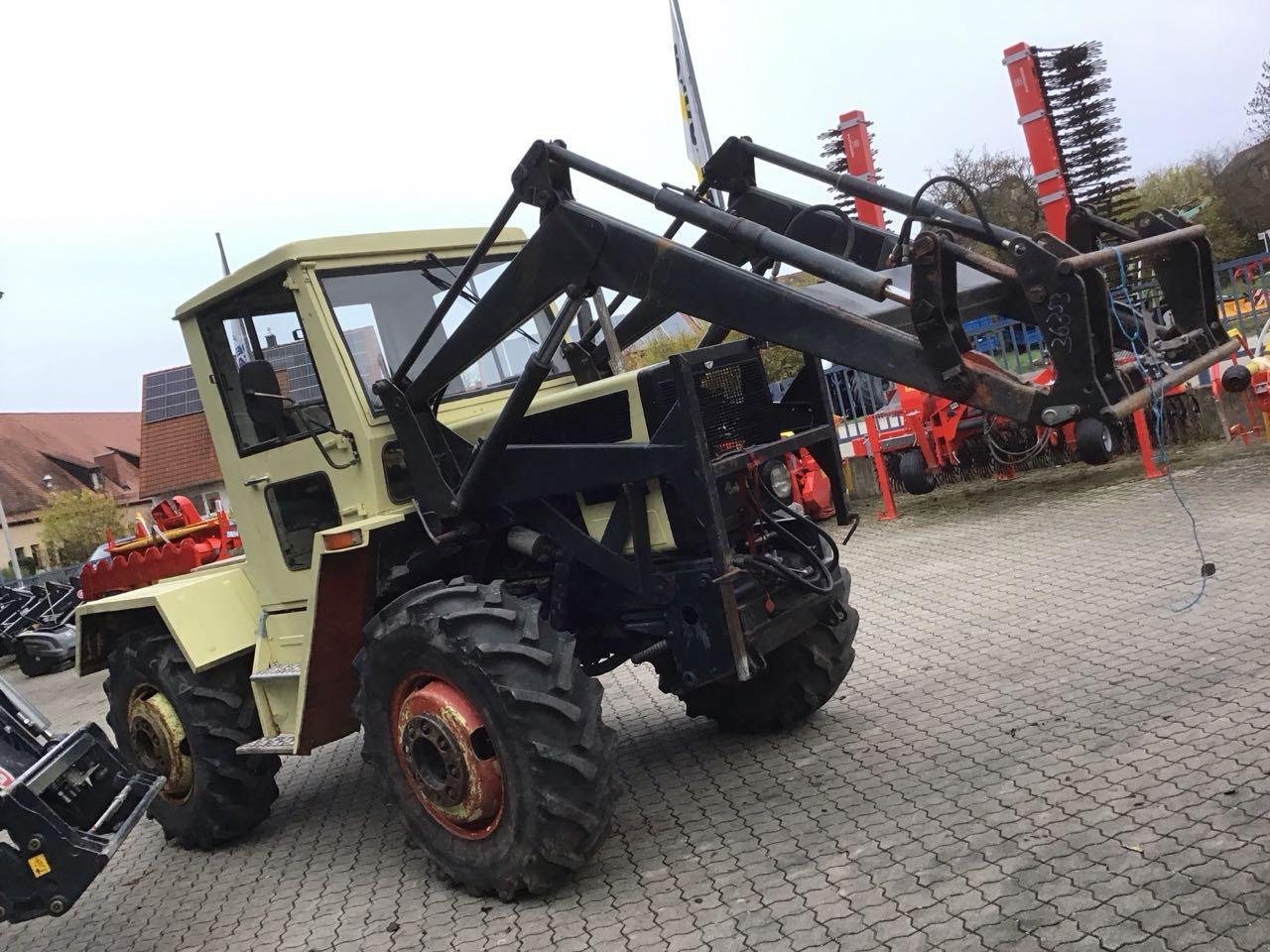 Traktor типа Mercedes-Benz MB-TRAC 800-1, Gebrauchtmaschine в Burgbernheim (Фотография 3)