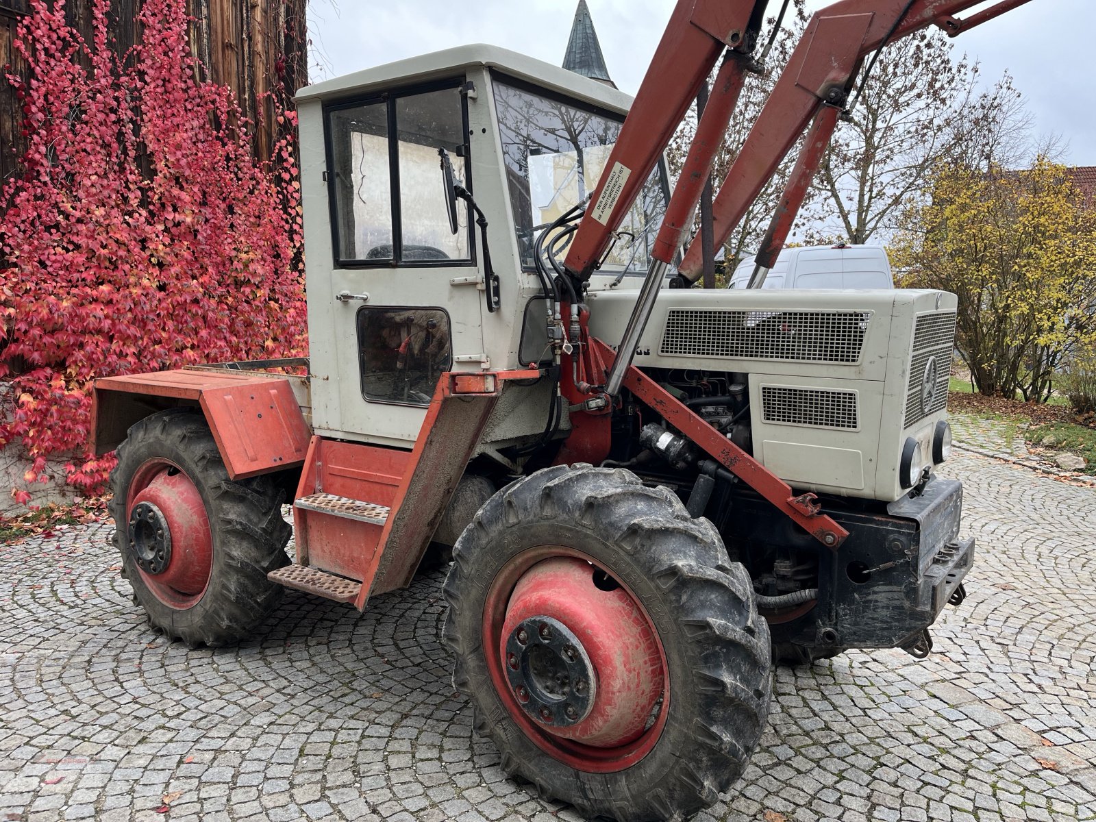 Traktor of the type Mercedes-Benz MB-Trac 800, Gebrauchtmaschine in Schwandorf (Picture 2)