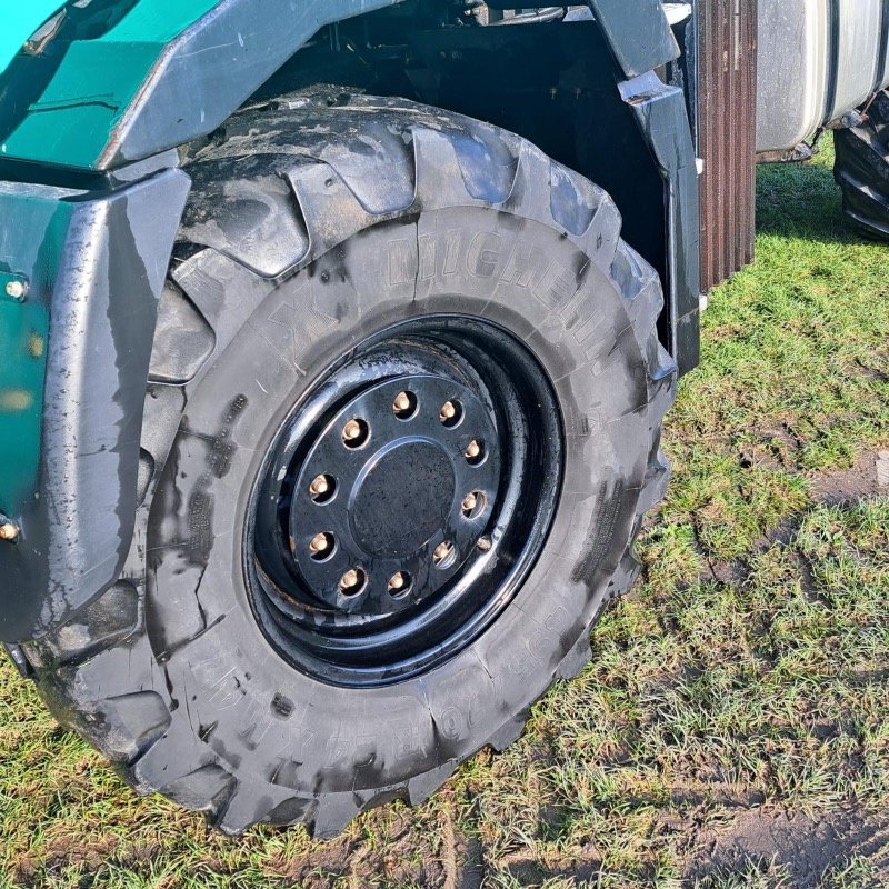 Traktor типа Mercedes-Benz U 529, Gebrauchtmaschine в Elmenhorst-Lanken (Фотография 18)