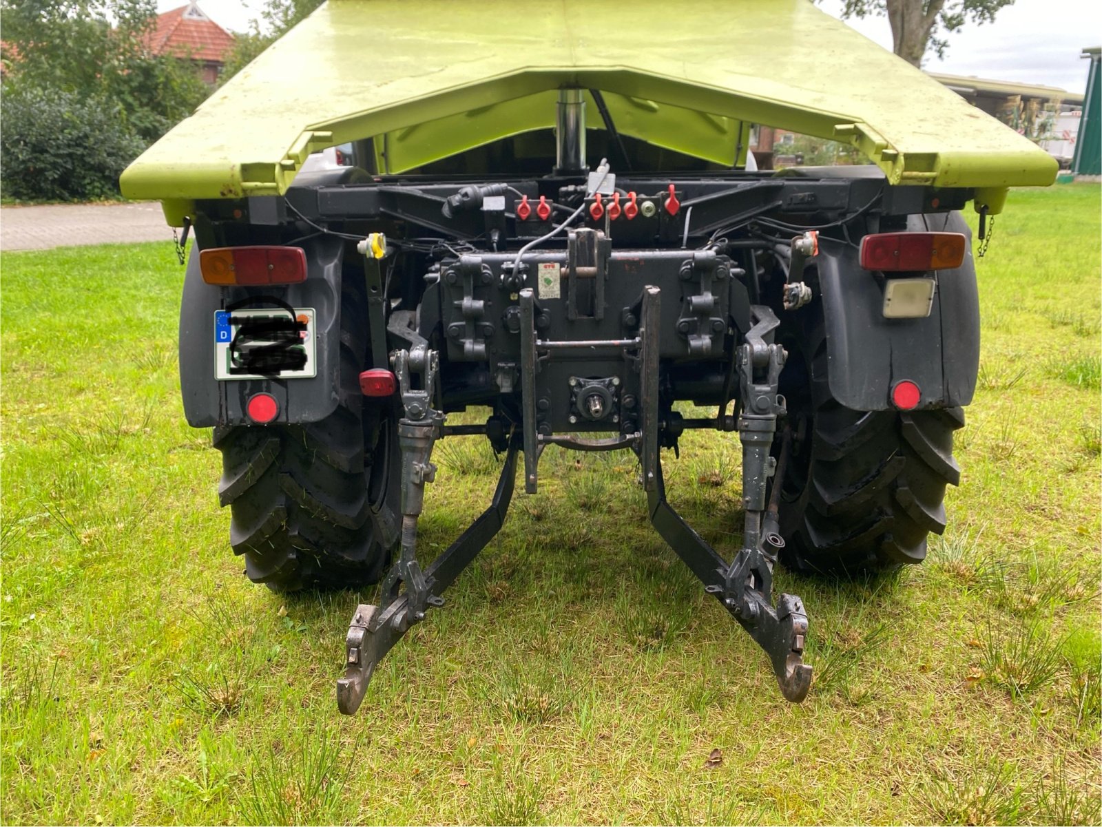 Traktor van het type Mercedes-Benz Unimog 2100/2400 BM 437, Gebrauchtmaschine in Oyten (Foto 3)