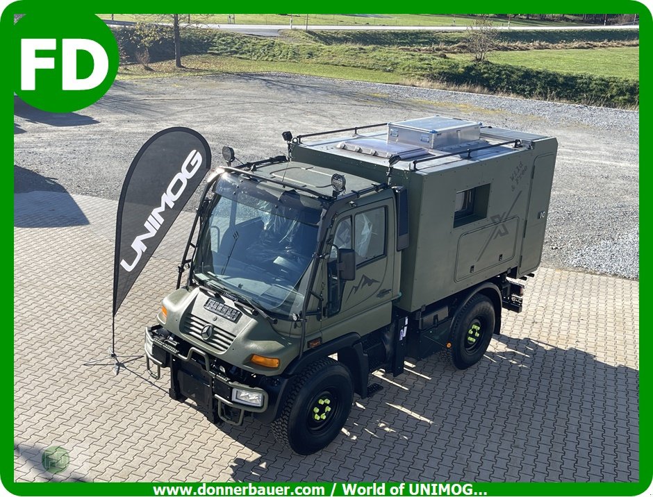 Traktor van het type Mercedes-Benz Unimog mit Wohnkoffer und Pritsche, Gebrauchtmaschine in Hinterschmiding (Foto 1)