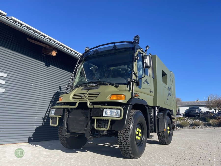 Traktor van het type Mercedes-Benz Unimog mit Wohnkoffer und Pritsche, Gebrauchtmaschine in Hinterschmiding (Foto 7)