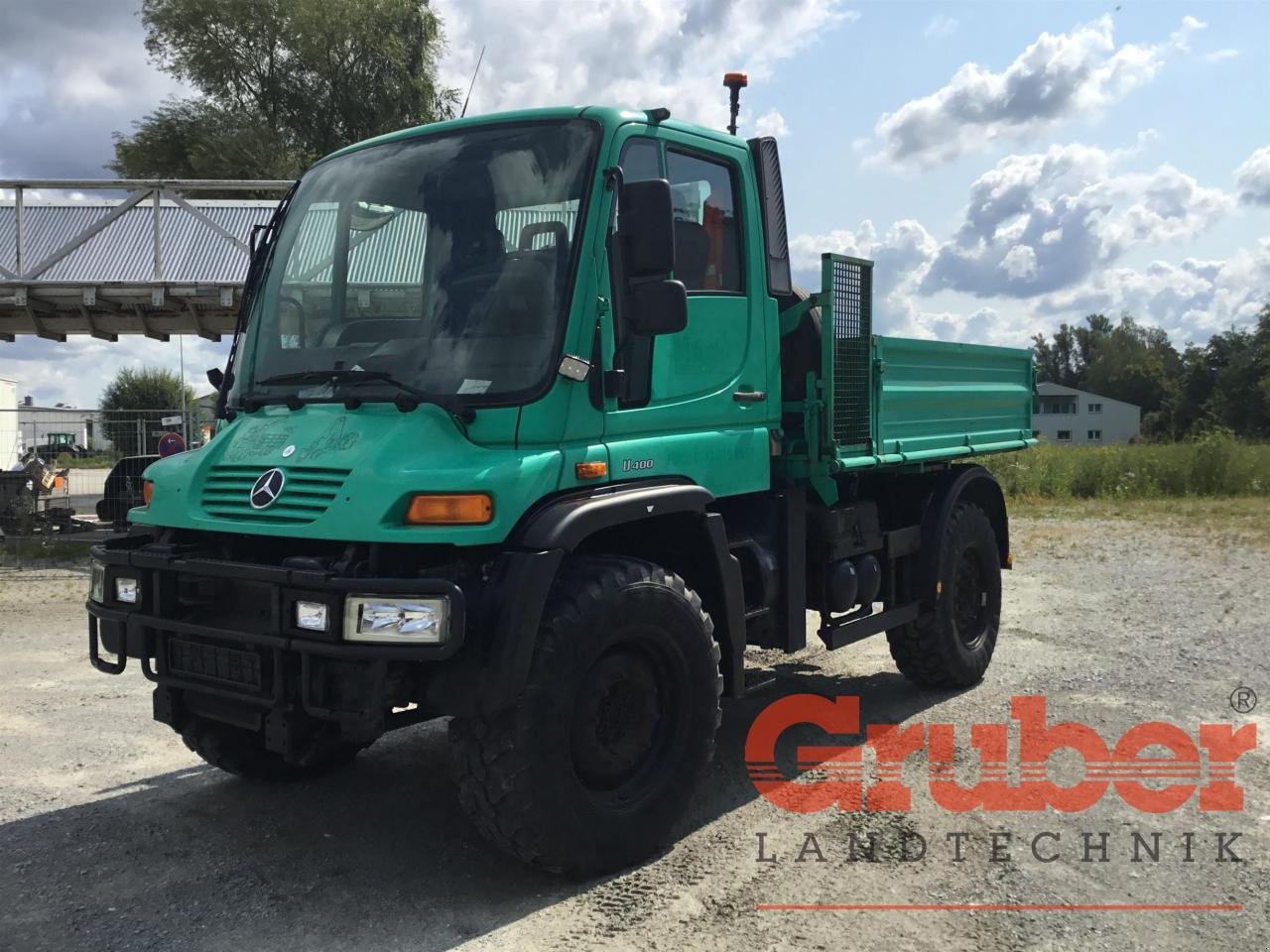 Traktor del tipo Mercedes-Benz Unimog U 400, Gebrauchtmaschine In Ampfing (Immagine 2)