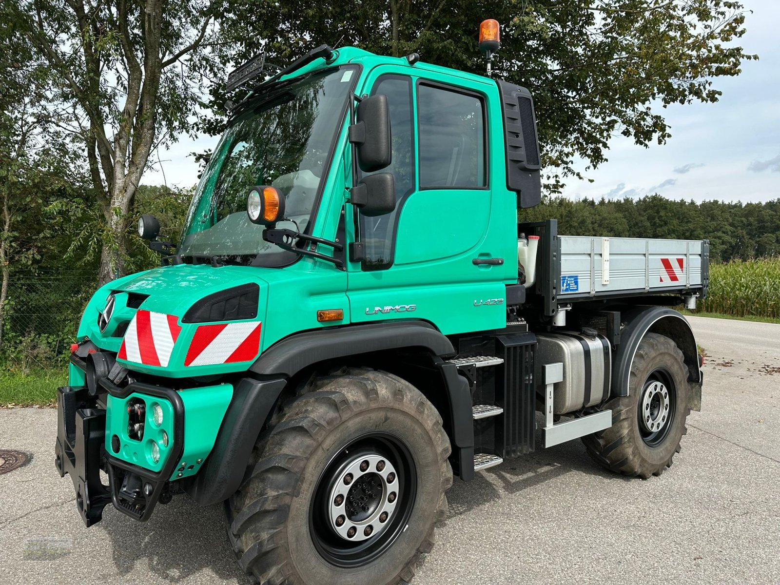 Traktor of the type Mercedes-Benz Unimog U 423 Agrar mit Zapfwellen UGE, Gebrauchtmaschine in Kienberg (Picture 3)