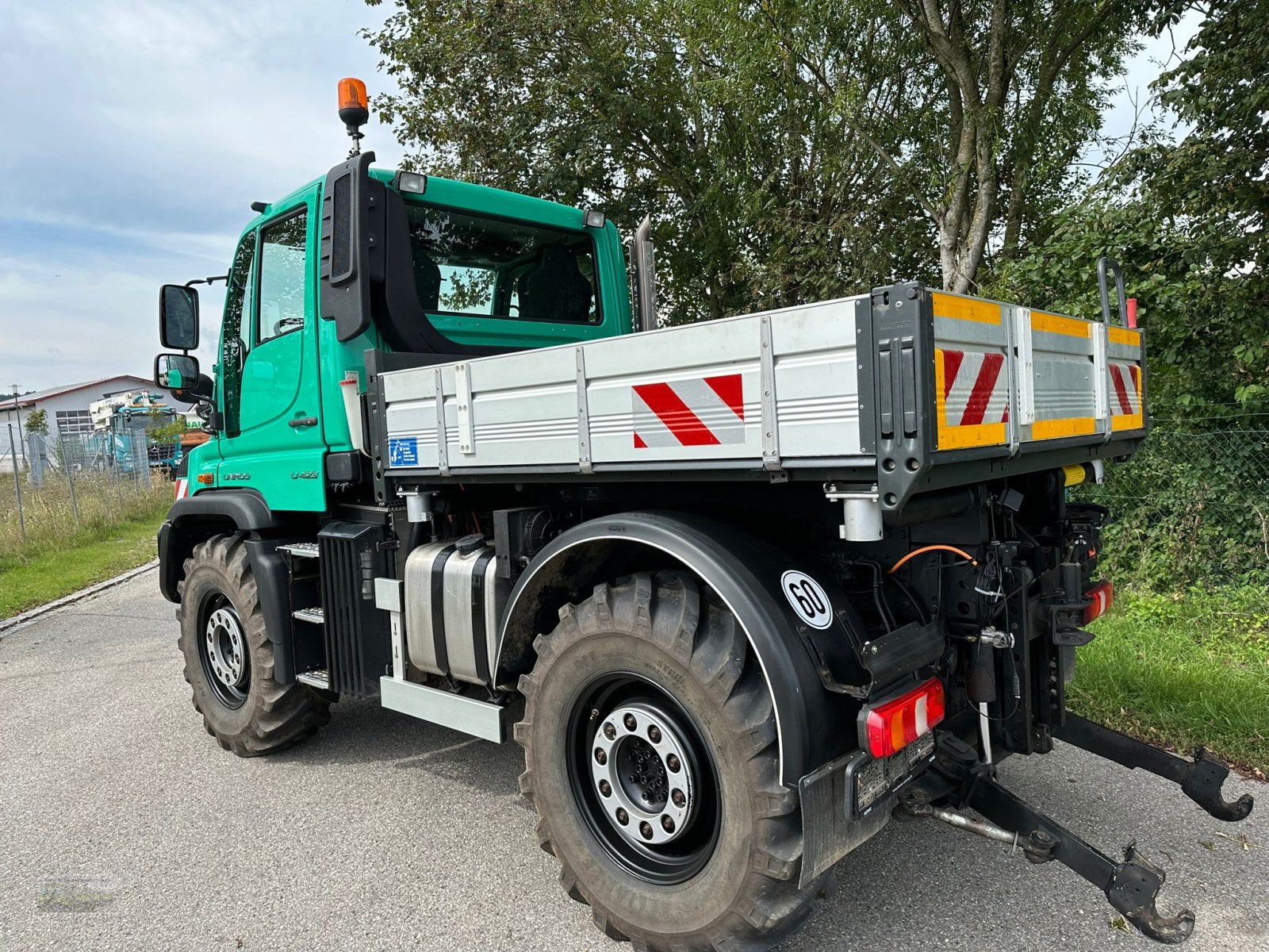 Traktor des Typs Mercedes-Benz Unimog U 423 Agrar mit Zapfwellen UGE, Gebrauchtmaschine in Kienberg (Bild 4)