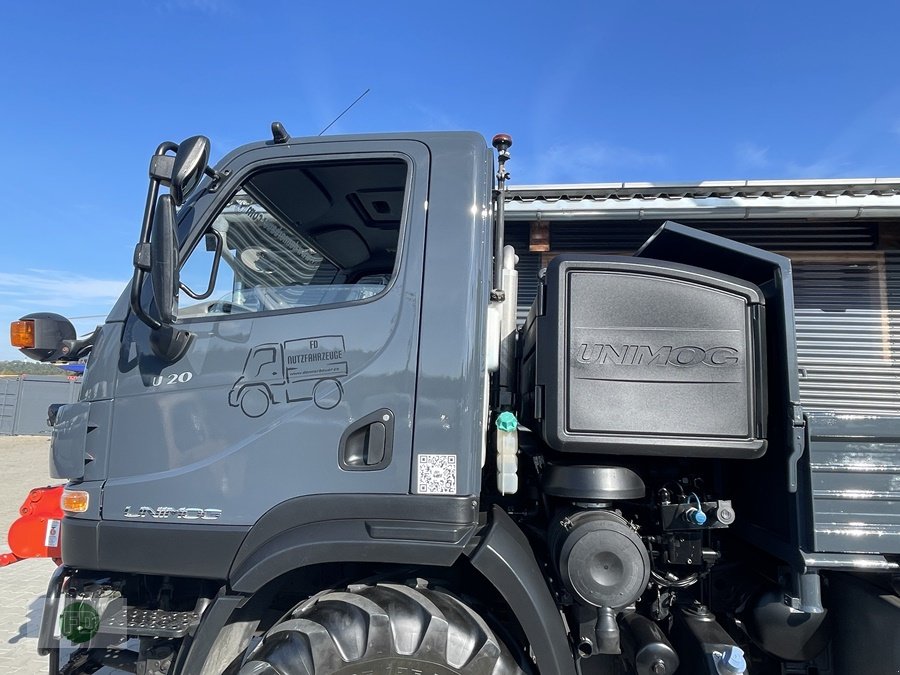 Traktor от тип Mercedes-Benz Unimog U20, 7500 kg, Mini Unimog, Option mit Kran, Agrar , 60 km/h, Gebrauchtmaschine в Hinterschmiding (Снимка 7)