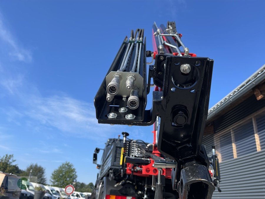 Traktor van het type Mercedes-Benz Unimog U20, Multitalent, 7500 kg, viele Optionen mgl., Gebrauchtmaschine in Hinterschmiding (Foto 12)