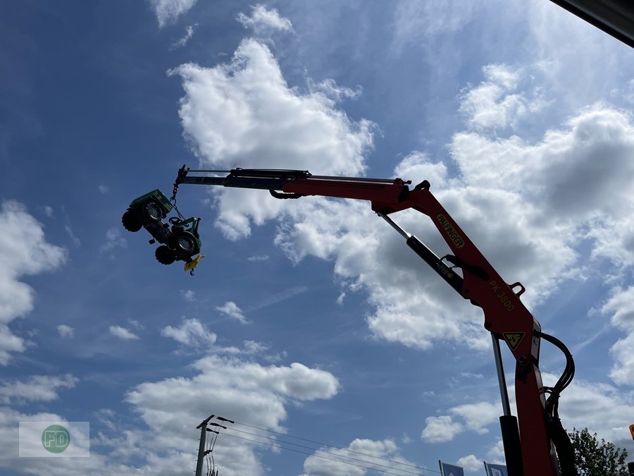 Traktor tip Mercedes-Benz Unimog U300 Agrar mit Kran , 1a Zustand , Rarität , 7500 kg, Gebrauchtmaschine in Hinterschmiding (Poză 12)