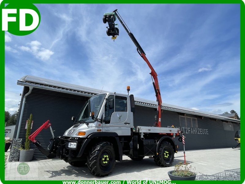 Traktor Türe ait Mercedes-Benz Unimog U300 Agrar mit Kran, Rarität, 1a Zustand, Gebrauchtmaschine içinde Hinterschmiding (resim 1)